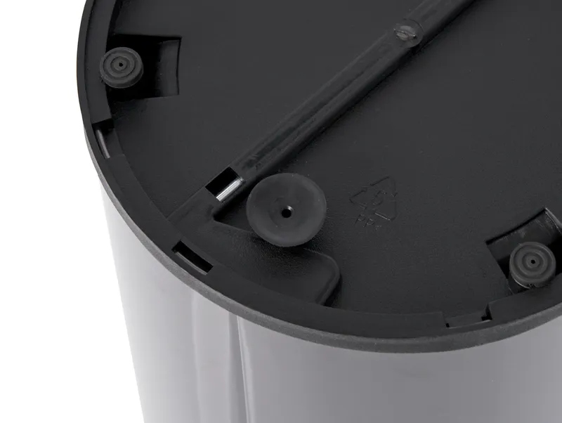 Rubbermaid kerek pedálos kozmetikai szemetes 6L