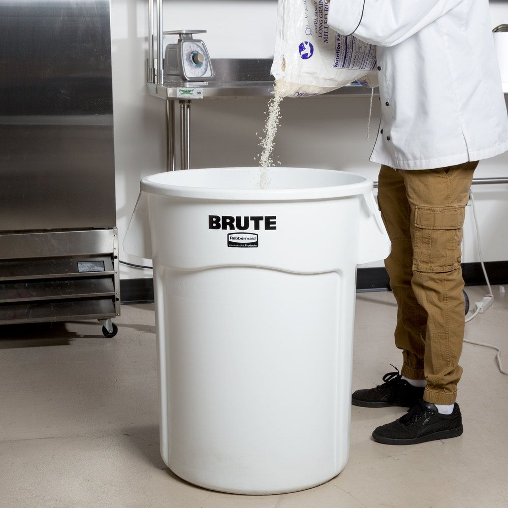 Rubbermaid Brute törhetetlen szemetes kuka 166,5L fehér