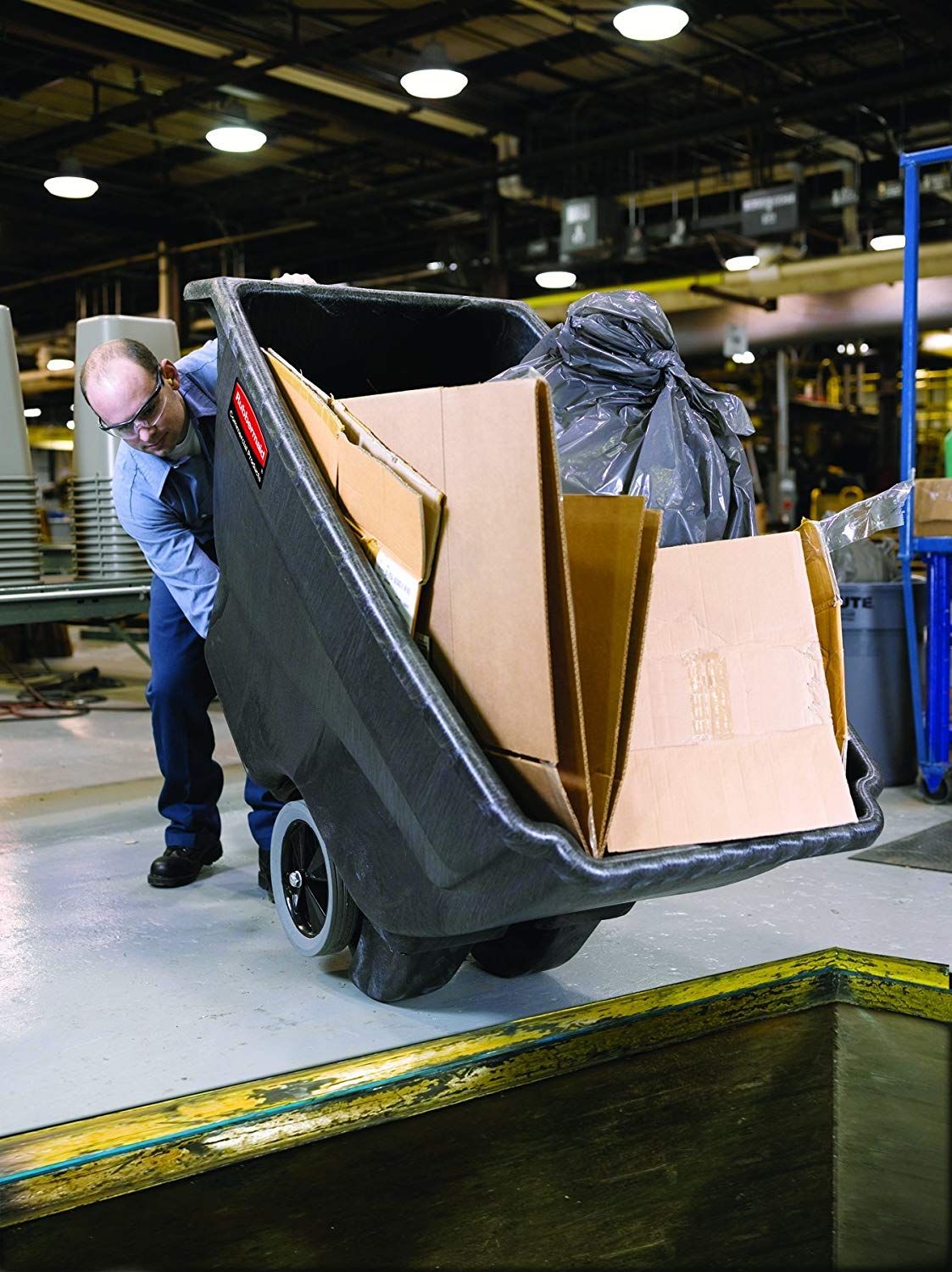 Rubbermaid anyag mozgató és billenő konténer-955 kg teherbírás