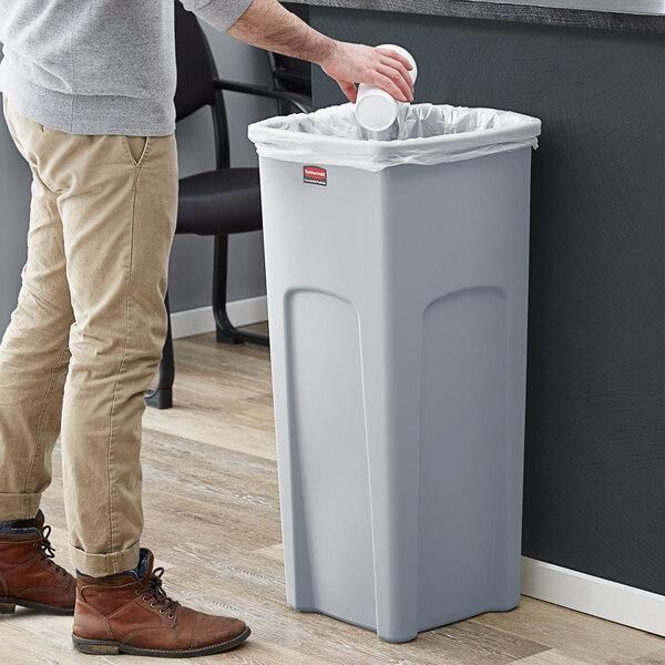 Rubbermaid Irodai szemetes  87L, szürke