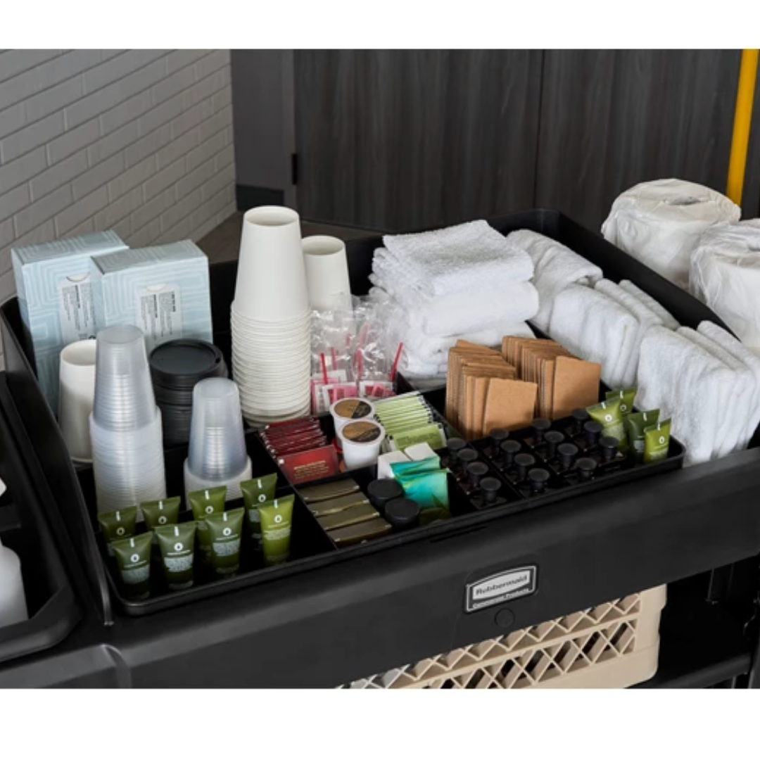 Rubbermaid rendszerező tálca szállodai kocsira