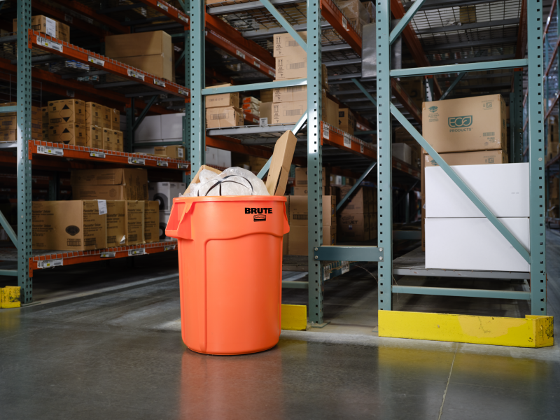 Rubbermaid Brute törhetetlen szemetes konténer 121L-narancs
