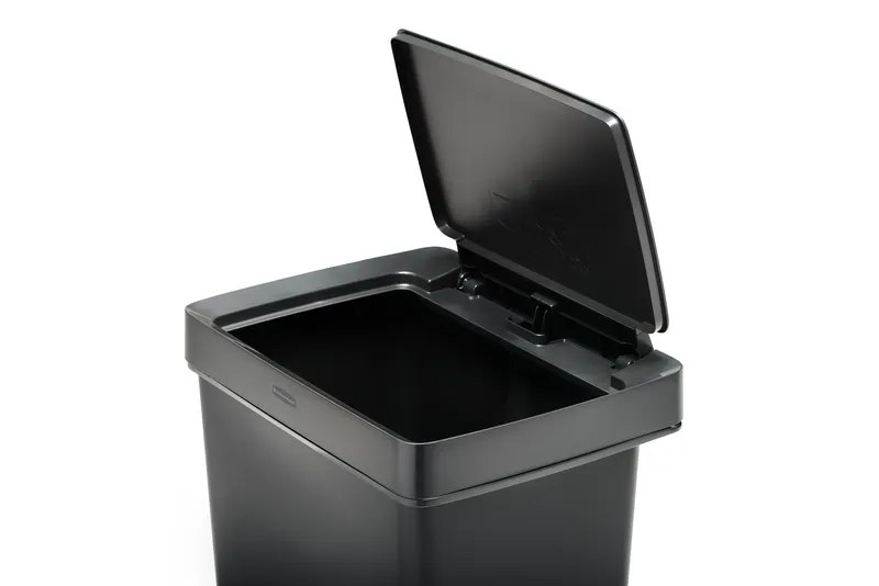 Rubbermaid Premier Step-on műanyag szemetes kuka 46L