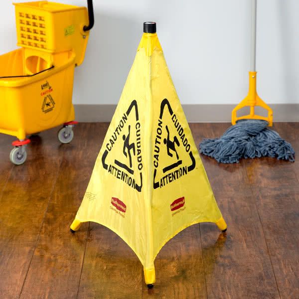 Rubbermaid összehajtható biztonsági tábla, piramis alakú -sárga