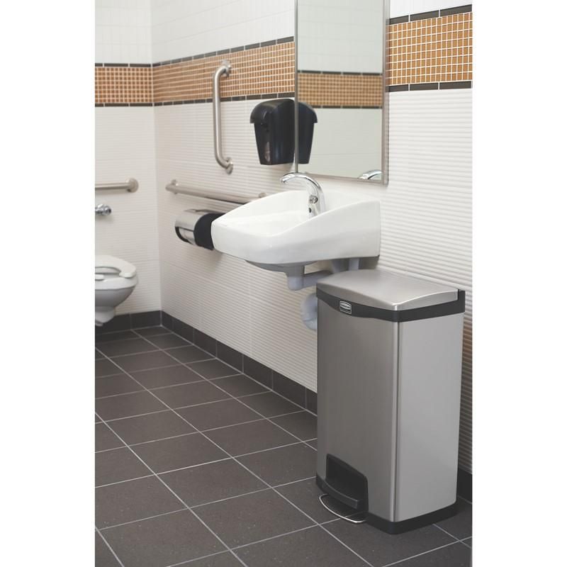 Rubbermaid Step-On rozsdamentes acél pedálos szemetes 90L-fekete/metál