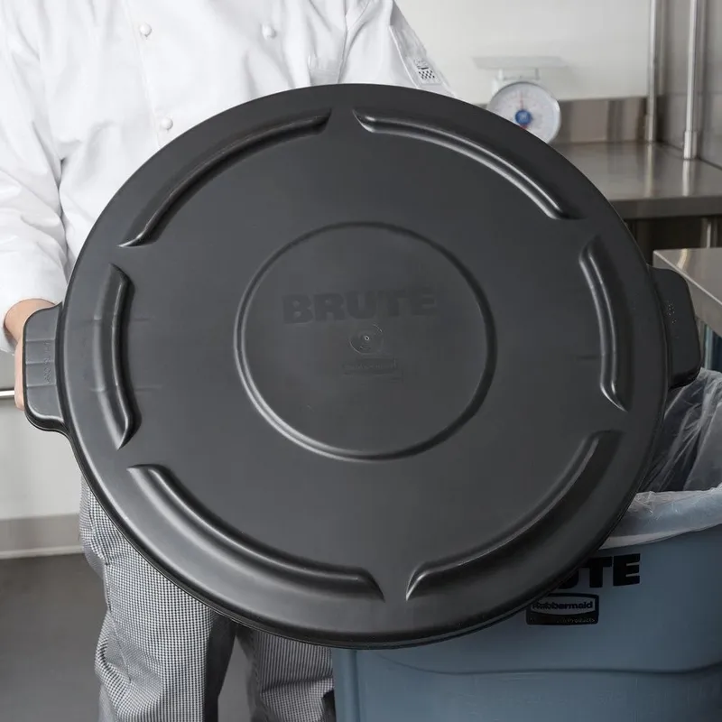 Rubbermaid Brute konténer tető 166,5 L-es szemeteshez-fekete