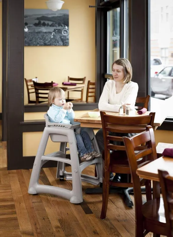 Rubbermaid minőségi gyerek etetőszék, antibakteriális