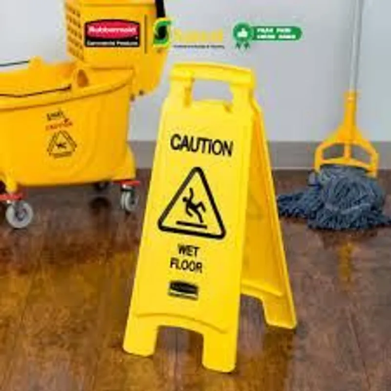Rubbermaid csúszásveszély figyelmeztető tábla