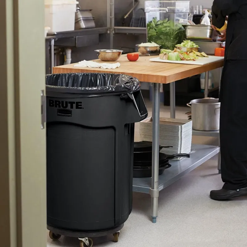 Rubbermaid Brute törhetetlen szemetes kuka 166,5L-fekete