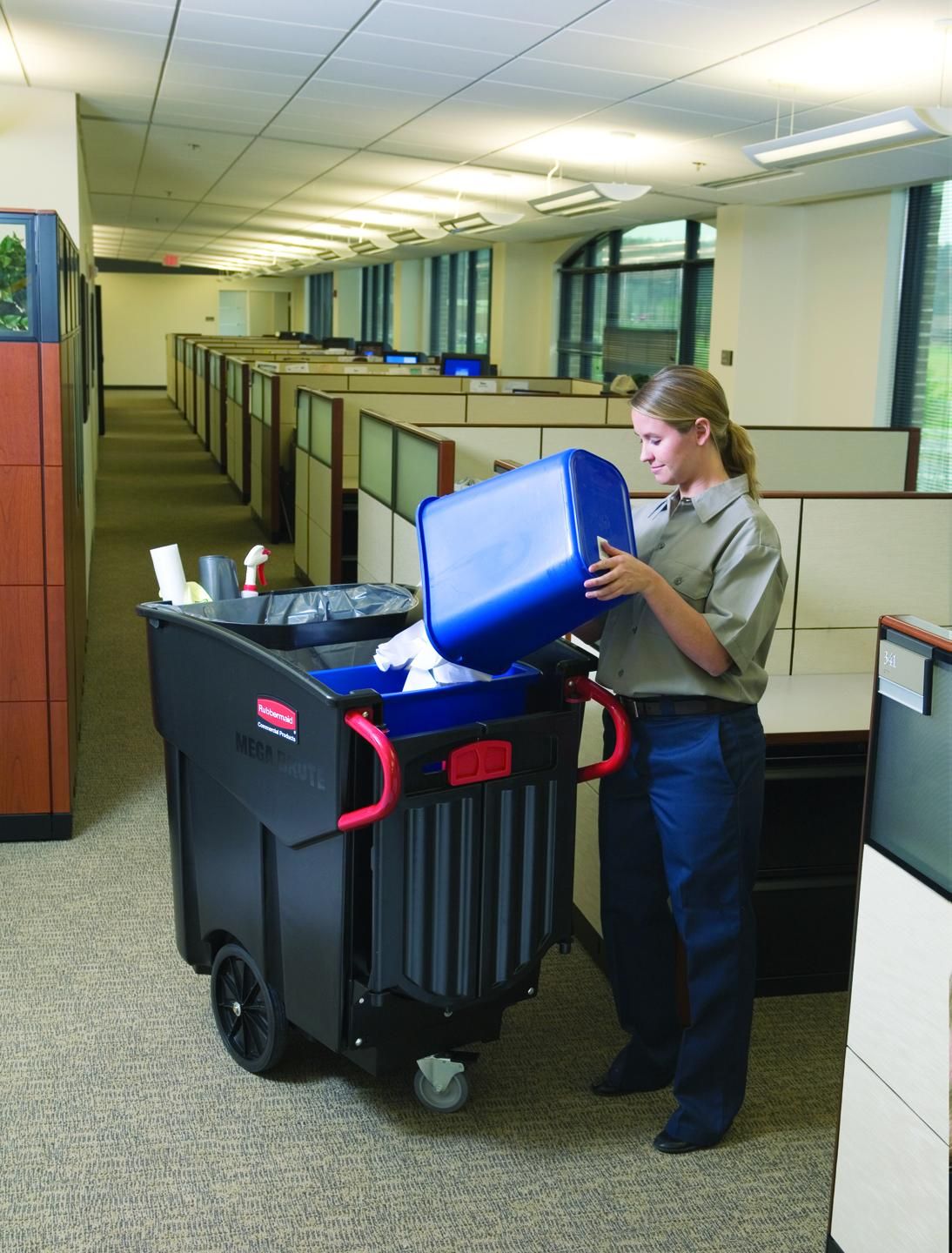 Rubbermaid Mega Brute- mobil szemét gyűjtő konténer-450L