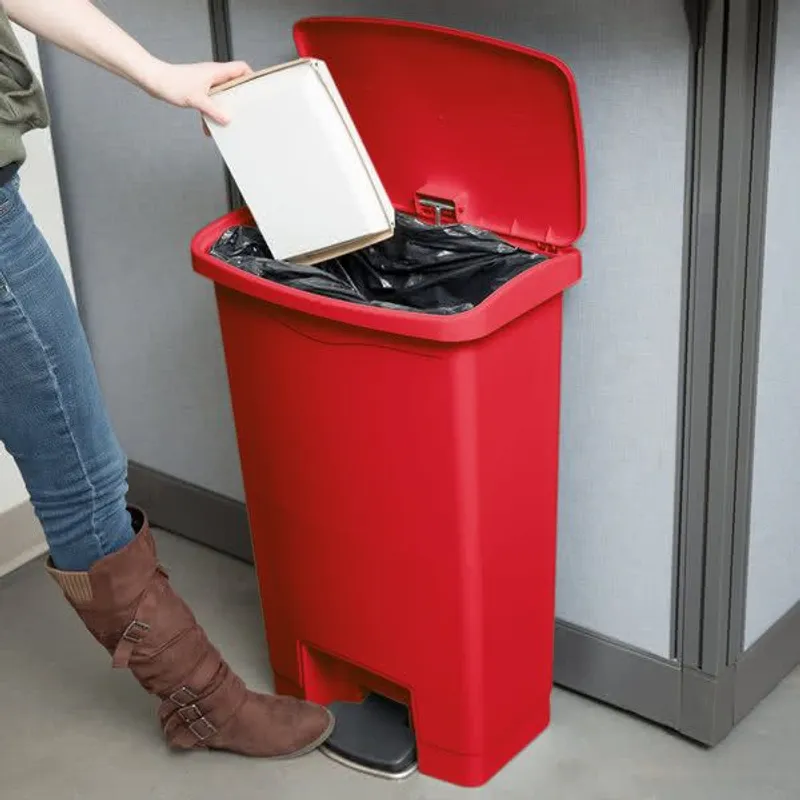 Rubbermaid Step-on pedálos keskeny szemetes kuka-piros-50 literes