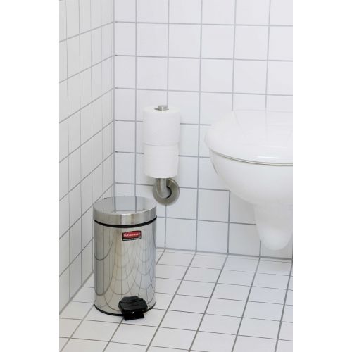 Rubbermaid kisméretű pedálos szemetes 5,6L-es