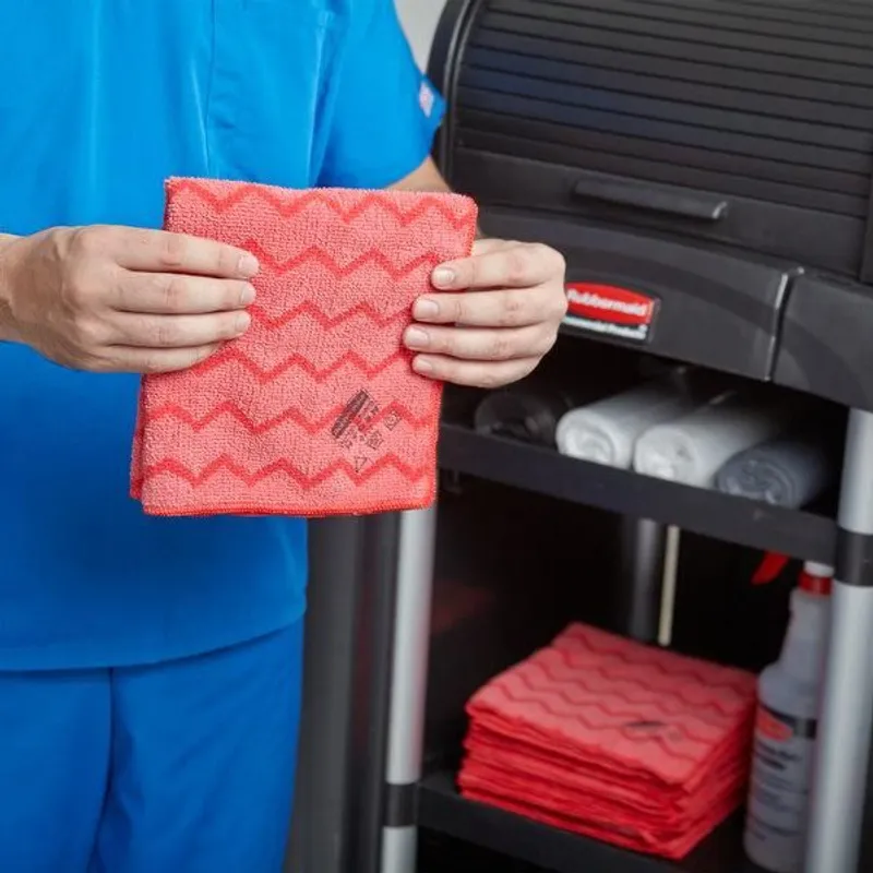 Rubbermaid HYGEN mikroszálas törlőkendő-piros