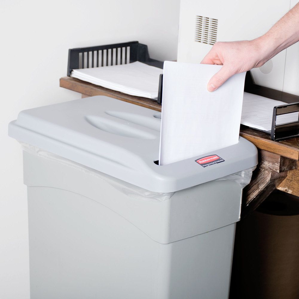 Rubbermaid dokumentumtároló konténer zárható tetővel