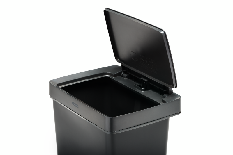 Rubbermaid Premier Step-on műanyag szemetes kuka 46L